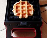 Hình bước làm 3 của món Bánh WAFFLE của nước Bỉ (Belgian Waffle)