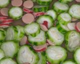 Foto langkah ke 3 dari resep Sup Oyong Makaroni Sosis.