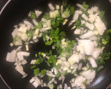 Foto del paso 1 de la receta: Chuletas de cordero 🍖 con rollos de verdura🥬 🍖