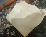 صورة لخطوة 3 من وصفة كرواصون المحلات croissant🥐🥐