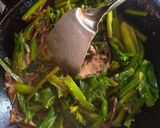 Foto langkah ke 5 dari resep Tumis Genjer + Teri.