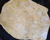 A picture of step 5 of Plan Punjabi style paratha.