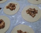 Foto del paso 7 de la receta: Empanadas de sardinas con 5 ingredientes