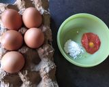 Foto langkah ke 3 dari resep Telur dadar maizena.