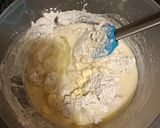 A picture of step 3 of Cheesy garlic loaf.