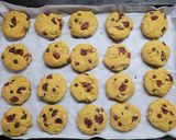Foto del paso 5 de la receta: Galletitas con frutilla deshidratada