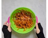 Foto langkah ke 2 dari resep Keripik Kulit Wortel.