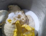 Foto langkah ke 4 dari resep Bluder Kentang Ekonomis Tanpa Telur - Empuk.