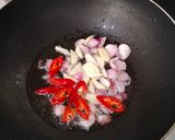Foto langkah ke 2 dari resep Tumis Jamur Tiram Orek Telur.