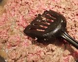 A picture of step 1 of Hamburger Cabbage Soup.