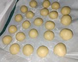 Foto langkah ke 1 dari resep 100. Donat Kentang.