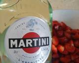 Martini and strawberry salad recipe step 2 photo