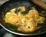 Foto langkah ke 5 dari resep Udang Saus Padang.