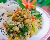 Hình bước làm 4 của món Hến xào xúc bánh tráng