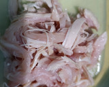 Foto langkah ke 3 dari resep Abon Ayam Pedas Manis.