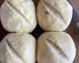 Foto del paso 3 de la receta: Pancitos de ajo y albahaca 🧄🌿