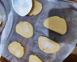 Foto langkah ke 7 dari resep Biskuit Susu Vanilla / Cookies.