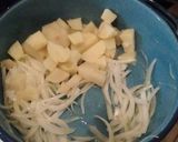 A picture of step 5 of Potatoes with Chorizo.
