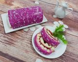 Hình bước làm 4 của món Bông lan cuộn sốt kem