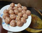 Pas rețetă Pilaf de orez cu biluțe de carne 1 fotografie