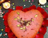पारंपारिक रोझ रवा केक.. (paramkarik rose rava cake recipe in marathi) रेसिपी स्टेप 5 फोटो 