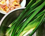 Hình bước làm 3 của món Gà Chiên Lá Dứa