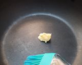 A picture of step 5 of Banana pancakes.