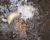 Foto langkah ke 1 dari resep Enoki mushroom crispy.