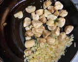 A picture of step 2 of Butter garlic mushroom.