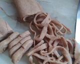 Foto del paso 2 de la receta: Pasta o Fideos Con Harina Integral Orgánica