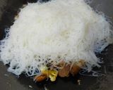 Foto langkah ke 5 dari resep Bihun Goreng.