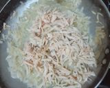 A picture of step 4 of Chicken fried Sandwiches.