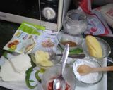 A picture of step 1 of Paneer Roll.