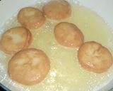 A picture of step 13 of Custard filled Donuts.