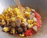 Foto langkah ke 3 dari resep Sambal Goreng Bakso Telor.