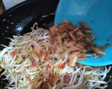 Foto langkah ke 5 dari resep 23.1~ Tumis Toge (+ ikan asin bulu ayam).