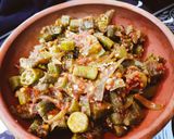 A picture of step 5 of Bhindi ki bhaji.