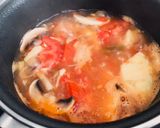 Hình bước làm 4 của món Canh Trai Nấu Dứa Chua Ngọt