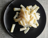 Foto del paso 3 de la receta: Patatas guisadas con rabas de calamar