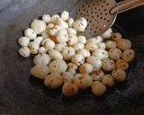 A picture of step 2 of Nariyal Makhana Paag (Janmashtami Special).