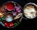 A picture of step 2 of Low carbs Keto tomato masala rice (using cauliflower riced).