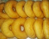 Foto langkah ke 8 dari resep Donat Mama.