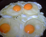 Foto del paso 2 de la receta: Croquetas de chorizo y huevos fritos