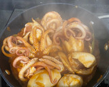 Foto del paso 4 de la receta: Pulpitos blancos encebollados
