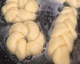 Foto langkah ke 4 dari resep Donat kepang metode autolysis.