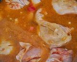 Tejfölös csirkepörkölt recept fázis 3 fotója
