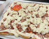 صورة لخطوة 4 من وصفة 🍕 بيتزا التوست السريعة 😋