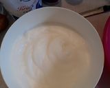 Cseresznyés meggyes süti recept fázis 2 fotója