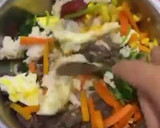 Foto langkah ke 5 dari resep Resep Bimbimbap Rumahan Enak.