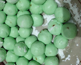 Foto langkah ke 3 dari resep Kelepon anti gagal (no air kapur sirih)takaran sendok.